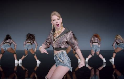 Taylor Swift - Shake It Off Official Music Video. Taylor’s new release 1989 is Available Now featuring the hit single “Shake It Off” and her latest single “Blank Space”. …